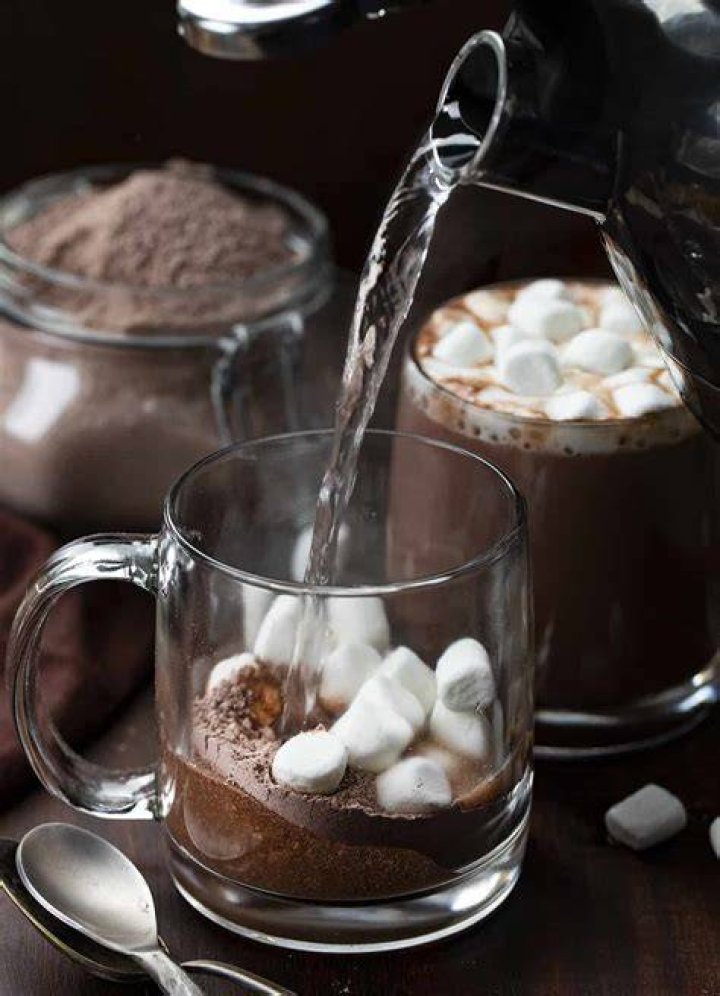 Can I boil cinnamon powder in water for smell