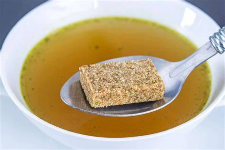 How do you make beef broth from beef bouillon
