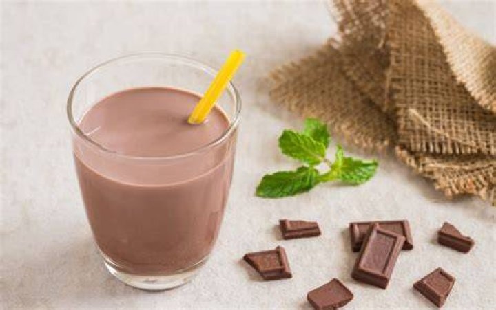 Is chocolate milk good to drink before a game