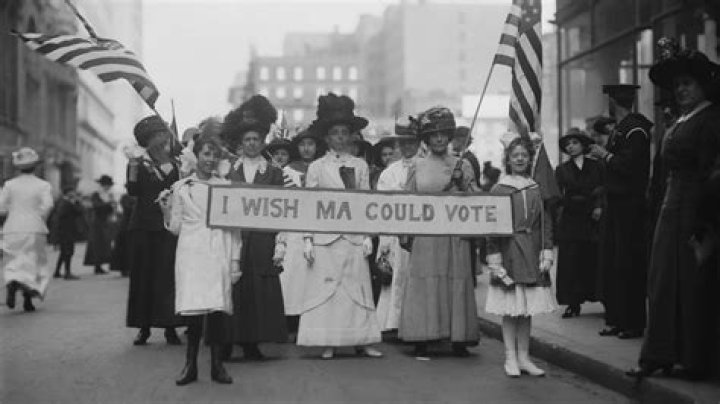 What was Motts role in the suffrage movement
