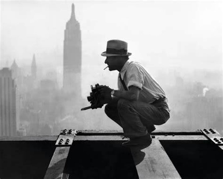 Who took Charles C Ebbets photo on skyscraper